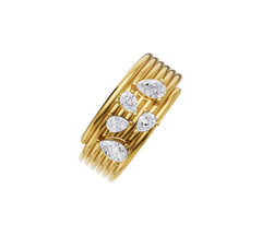 Ava Ring